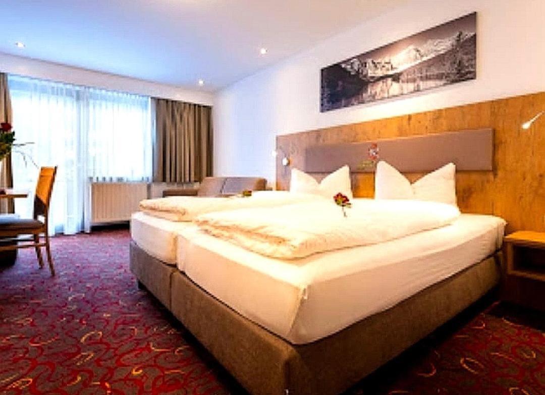 Hotel Kajetansbruecke Pfunds Luaran gambar