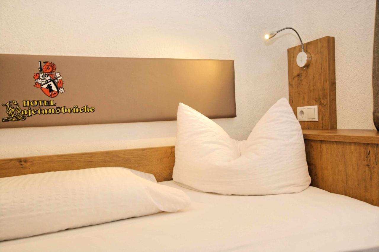 Hotel Kajetansbruecke Pfunds Luaran gambar