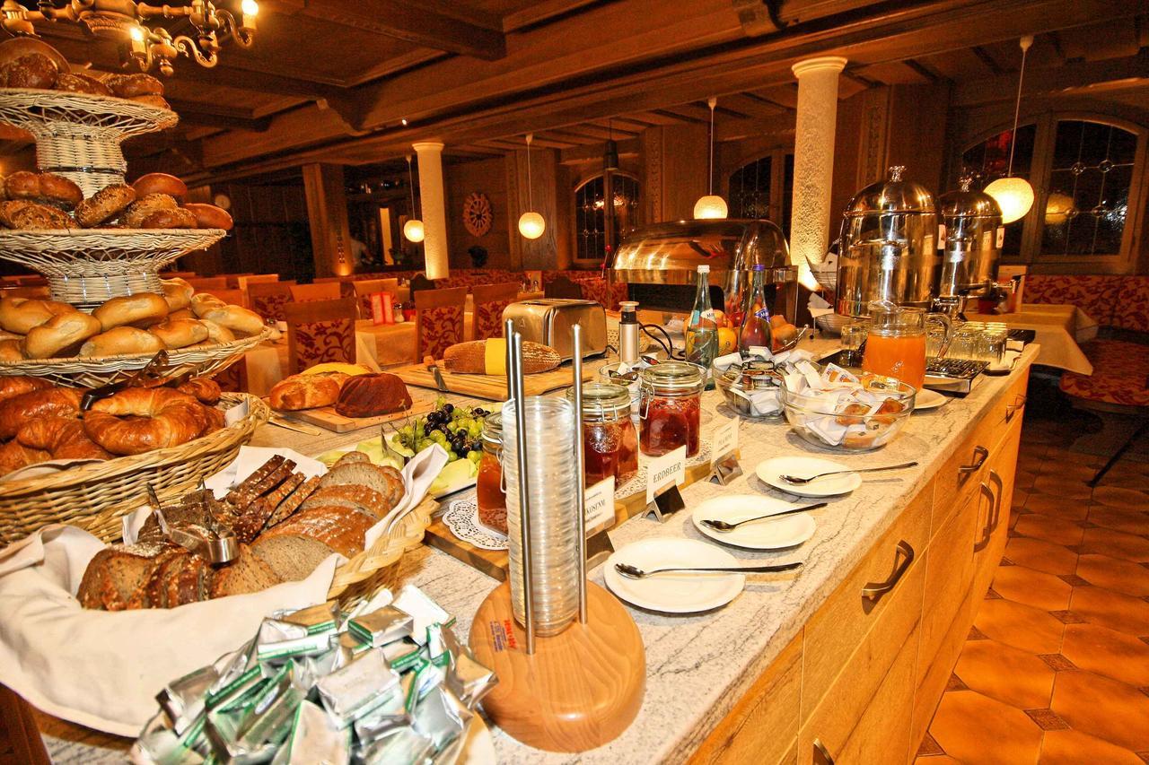 Hotel Kajetansbruecke Pfunds Luaran gambar